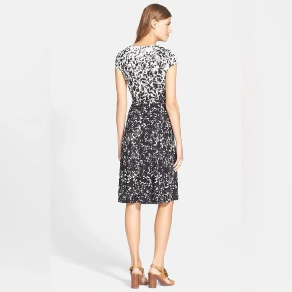 Tory Burch Sophia Print A-Line Dress (as seen on Kate Middleton) - Size Medium - Picture 3 of 16